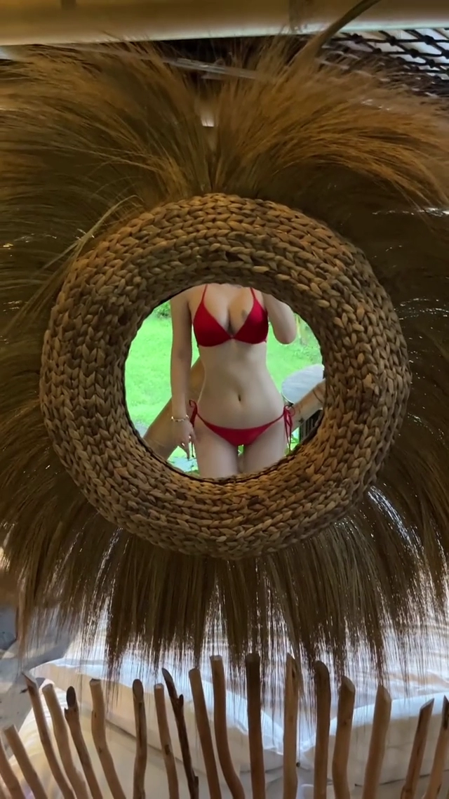 신재은 레전드 비키니 움짤