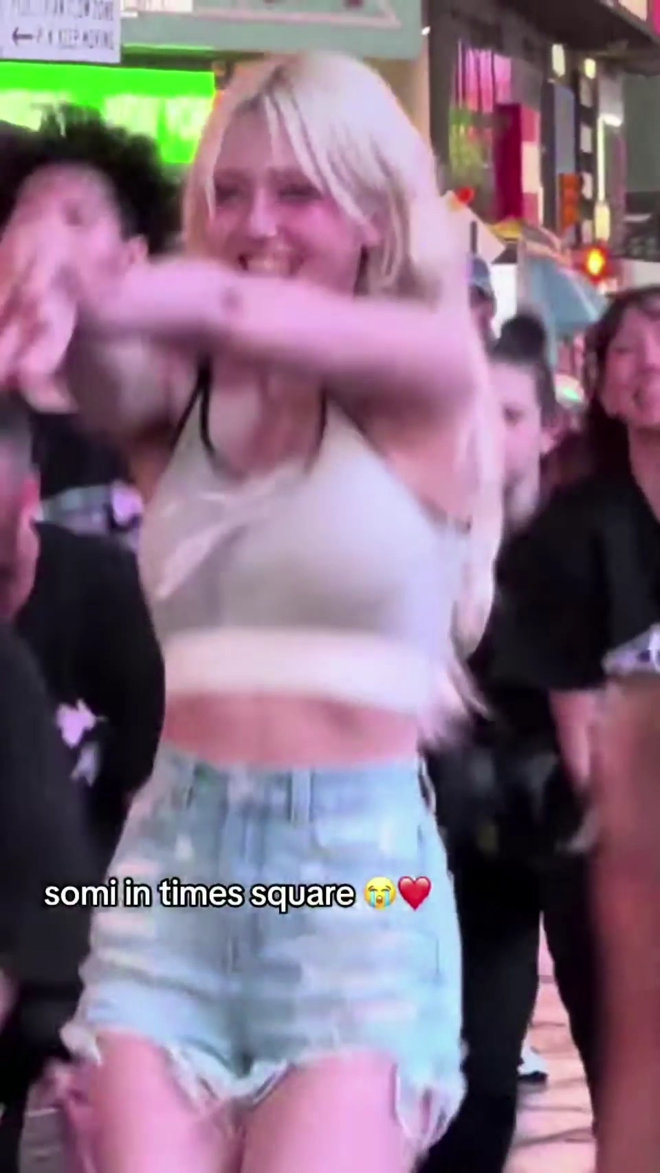 전소미 묵직한 슴부먼트