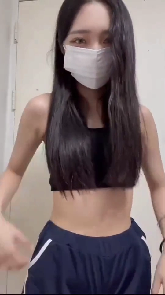 윤블리 바지 벗고...