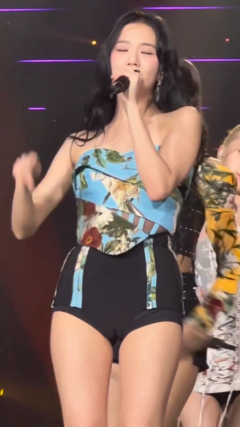 블핑 지수 도끼자국