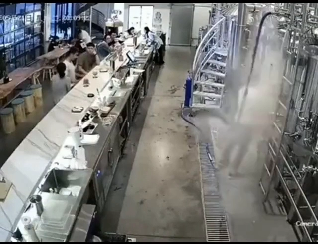 맥주집 대참사 ㄷㄷㄷㄷ