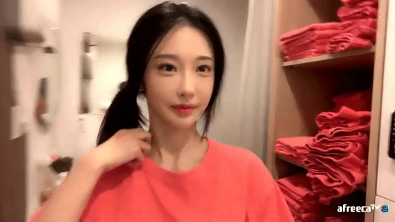 마사지 받다가 꼭지 노출한 아프리카 여캠