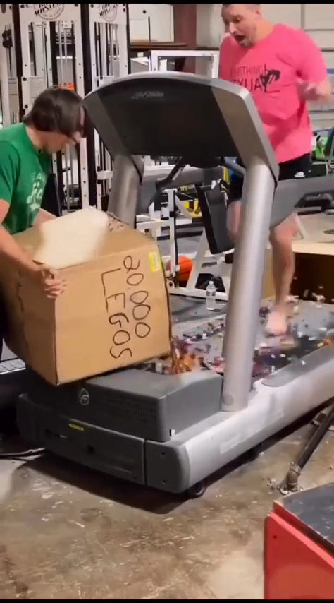 빌런들 가득한 천조국 헬스장