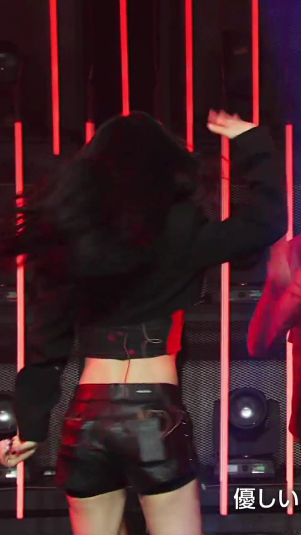 ITZY 채령 유연한 허리놀림