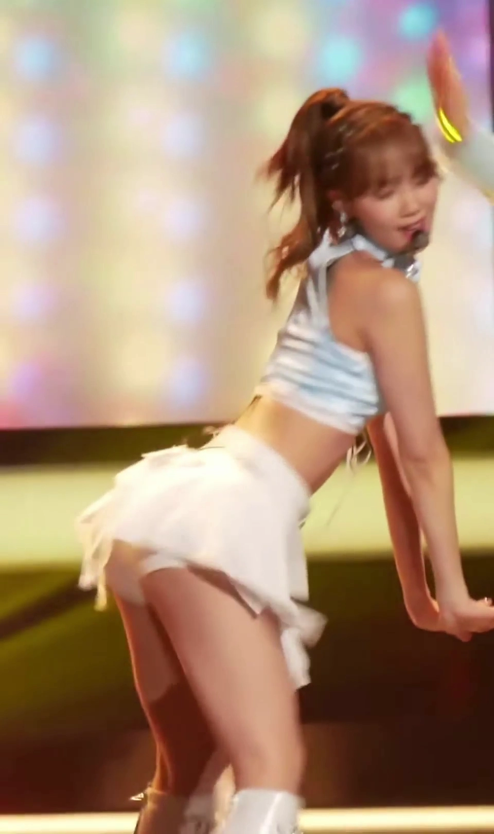 르세라핌 채원 현란한 아찔한 허리놀림