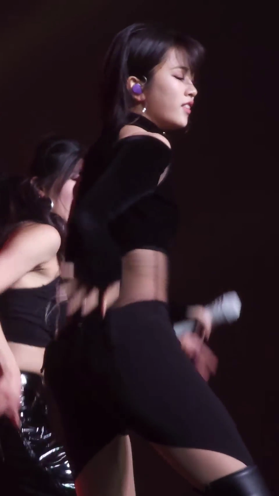 야릇한 시스루 허벅지 아이브 안유진