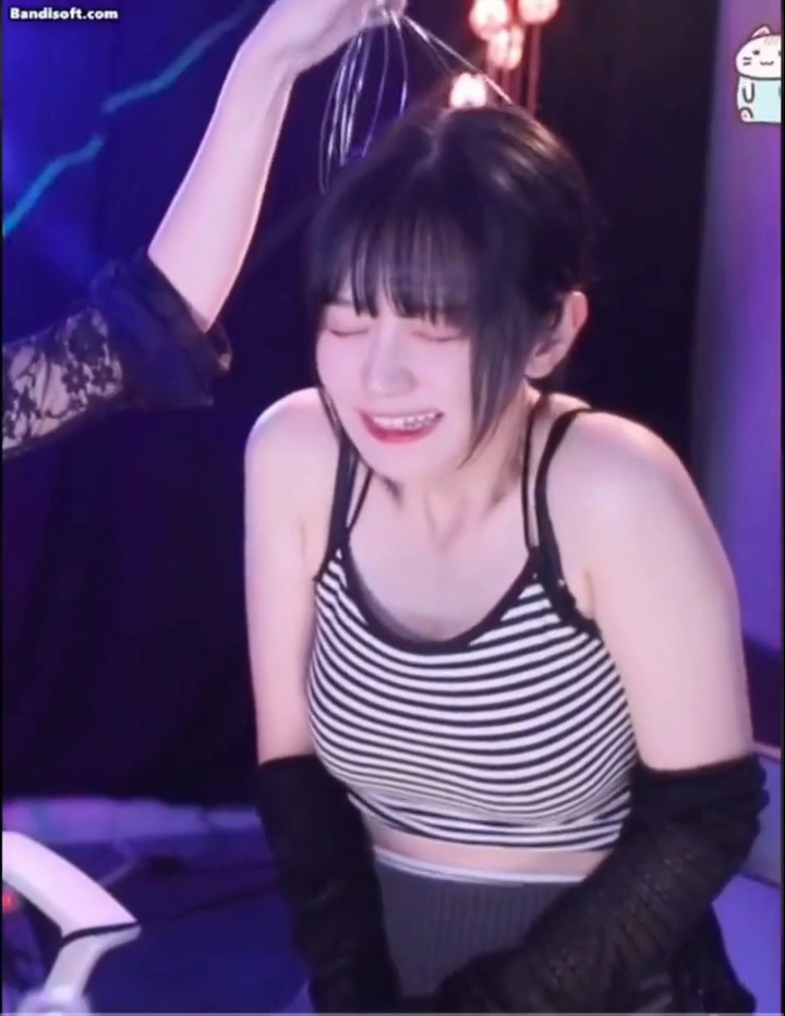 두피마사지 받는 쵸단 가버렷!