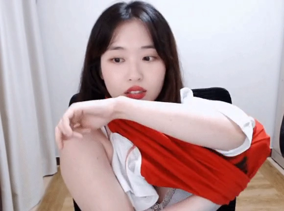 갑자기 벗는 소람잉