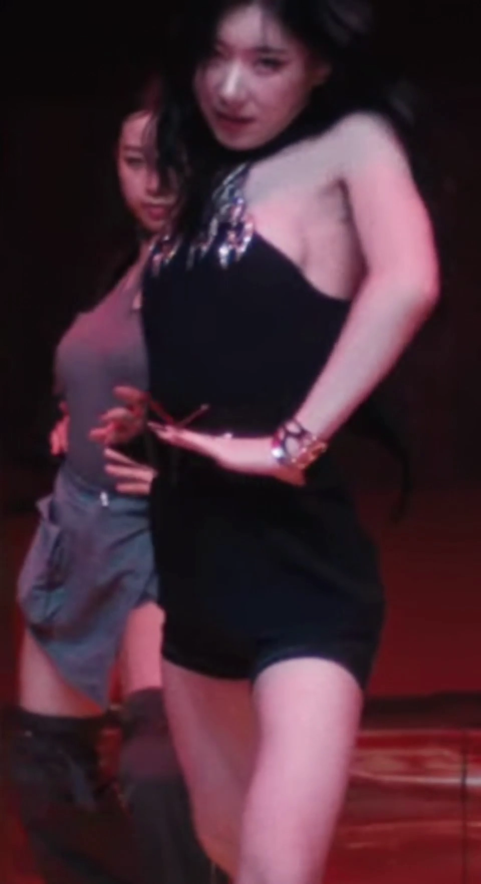 잇지 채령 위험했던 가슴 노출 ㄷㄷ