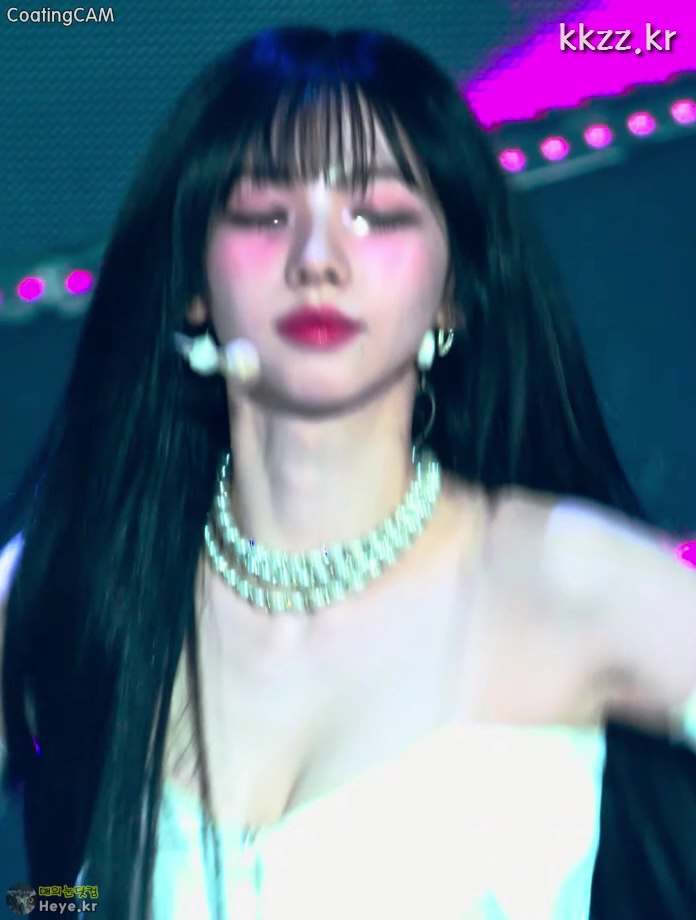 카리나 묵직한 역대급 노출