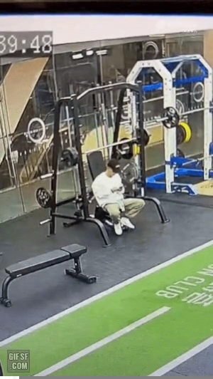 대륙의 흔한 헬스장