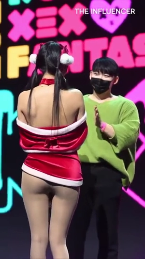 구독자한테 엉덩이 맞는 게임하는 스푸닝 은지