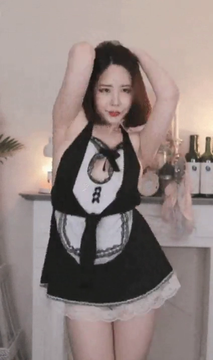 노브라 제로투 추던 여캠 꼭지 노출