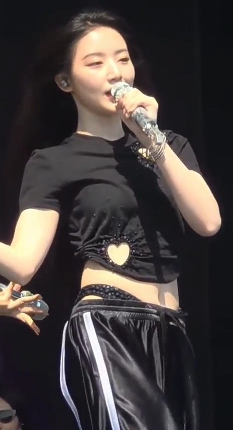 아이들 슈화 노브라 리허설 무대 꼭툭튀 자극 끝판왕