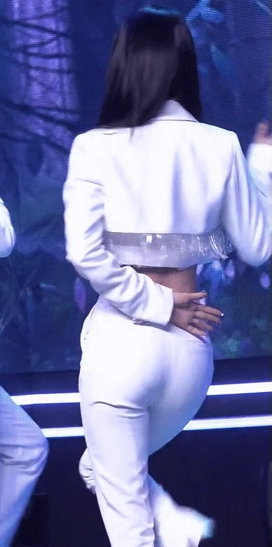 오마이걸 유빈 팬티 라인 선명한 백바지