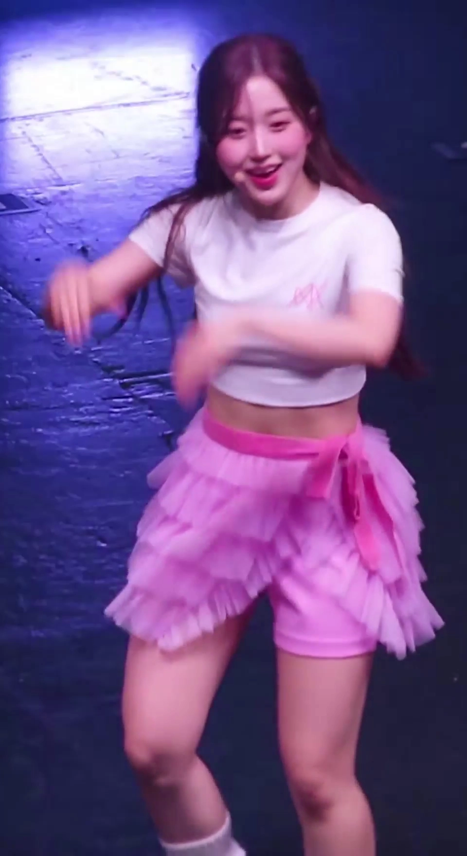 엔믹스 해원 꼭지 포인트 집중하게 하는 찰랑이는 봉긋 가슴 무빙