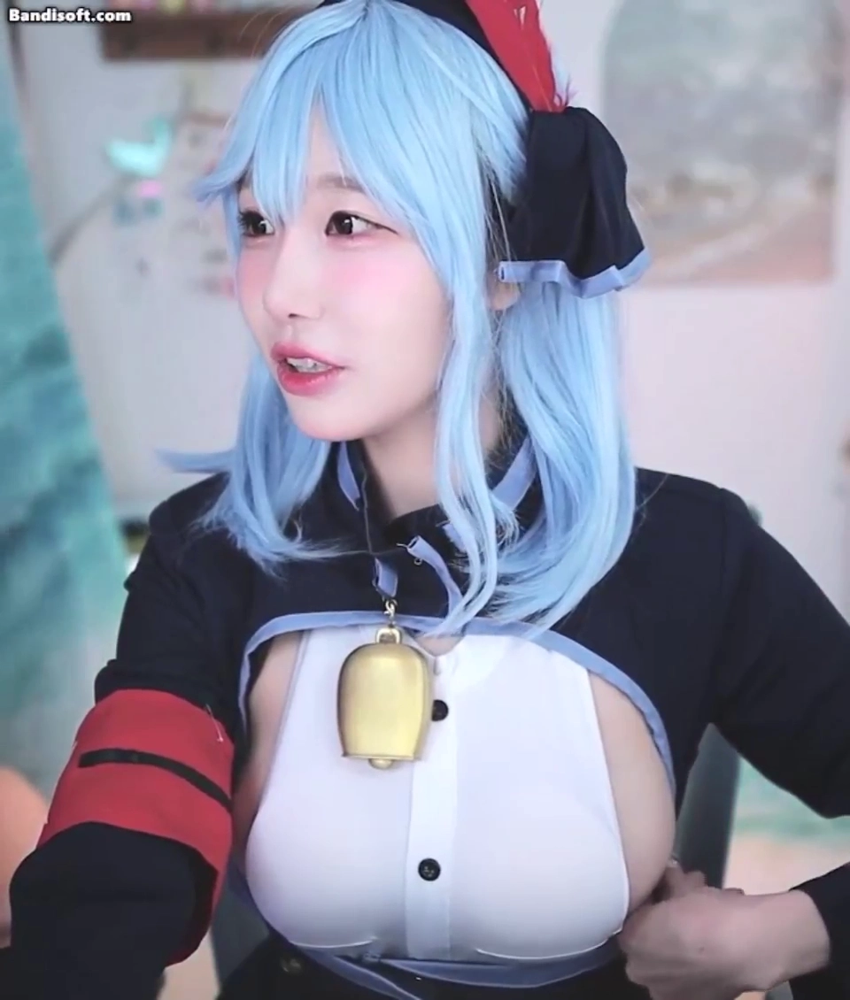 수련수련 옆슴 삐져나온 블루아카이브 아코 코스프레