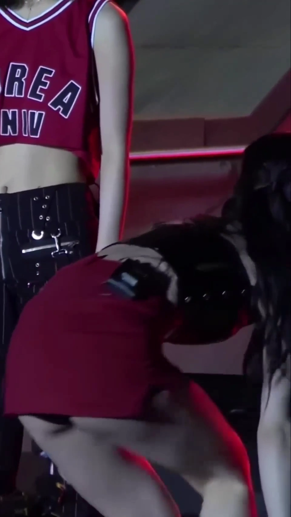 있지 채령 엉밑 속바지 레전드 숙인 미니스커트