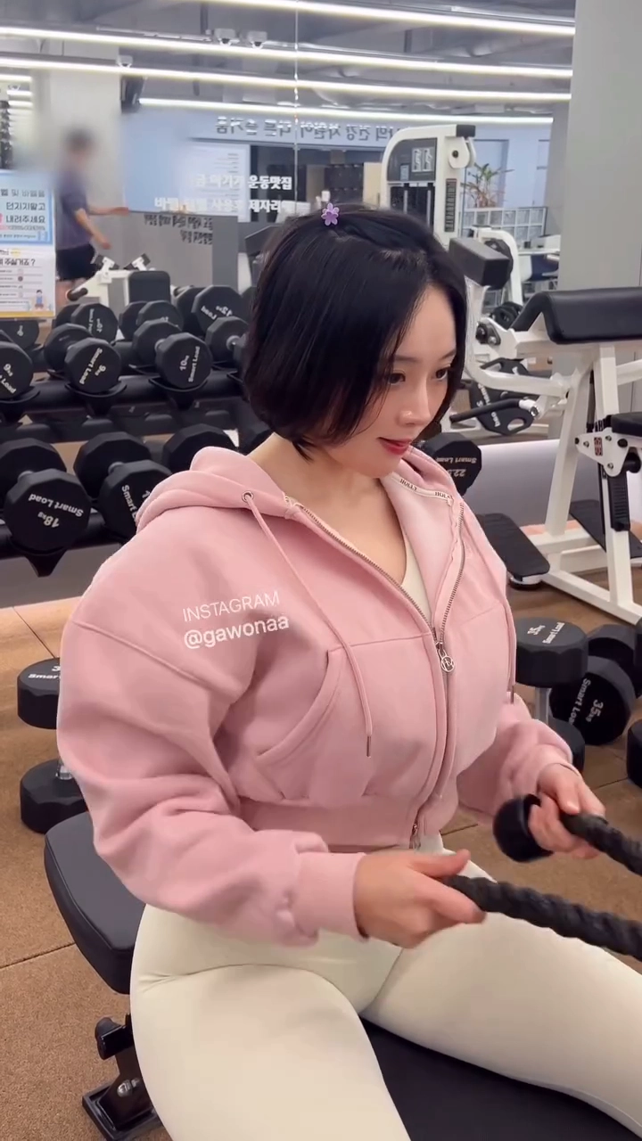 워니 엉벅지 탄탄하게 잡힌 레깅스 뒤태