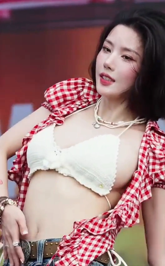 권은비 워터밤 슴부먼트 레전드 엑기스 모음