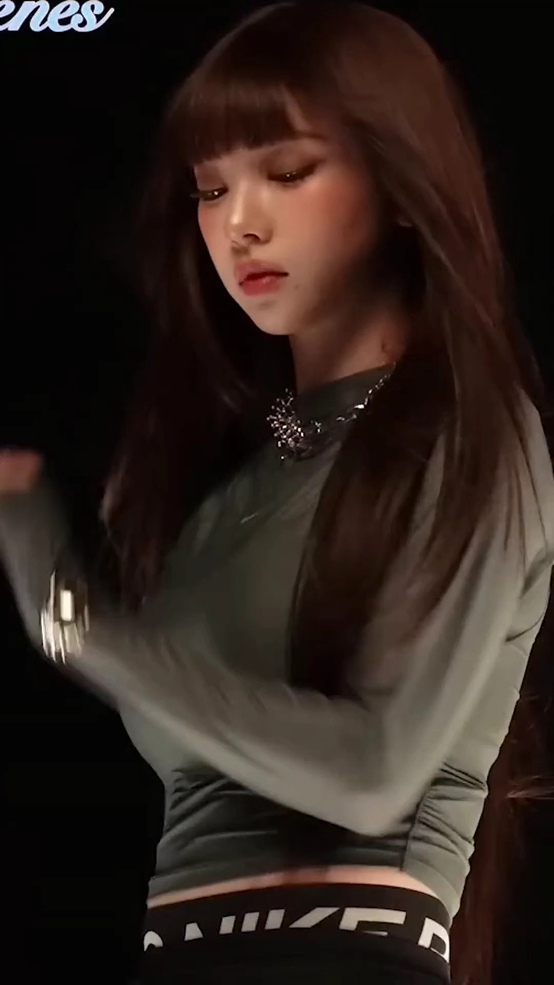 에스파 카리나 가슴 묵직하게 잡힌 화보 촬영