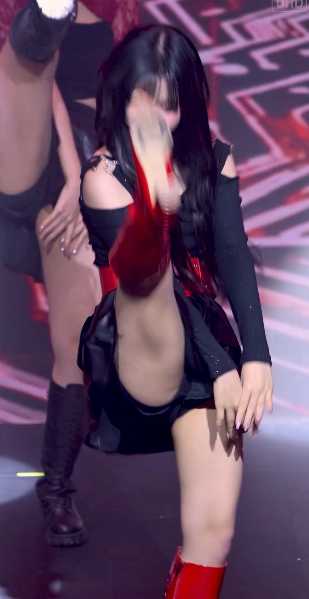 클라씨 선유 팬티 같은 속바지 빼꼼 발차기 안무