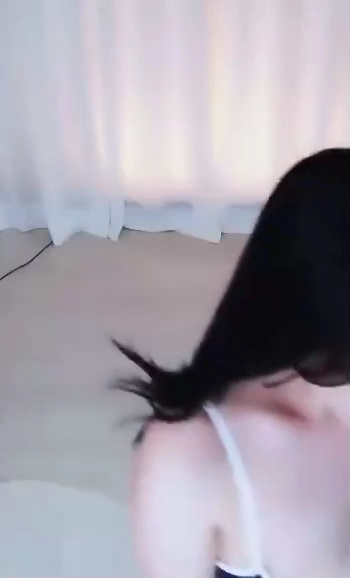 서나앙 가슴골 묵직하게 요동치는 우유 리액션