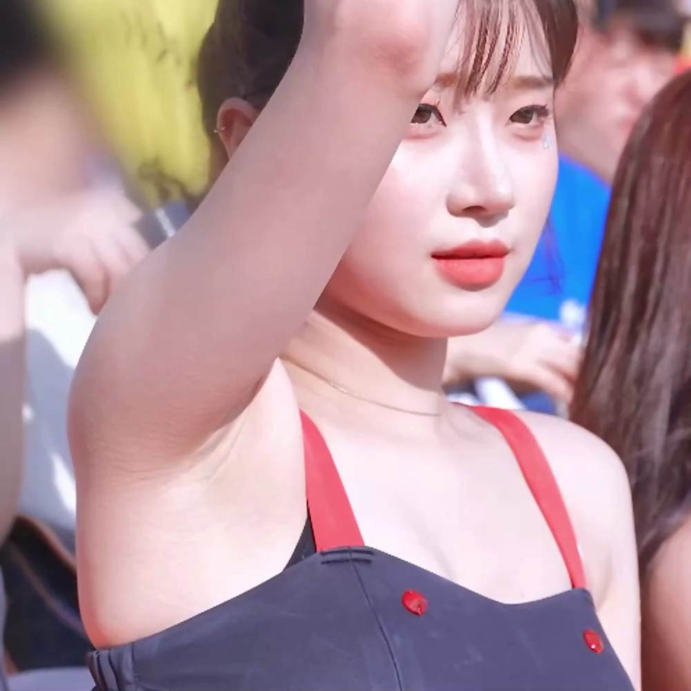 치어리더 이주은 겨드랑이 닭살 팔뚝 초고화질