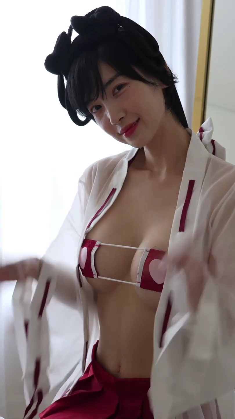 이해인 알가슴 매혹적인 귀멸의 칼날 코스튬