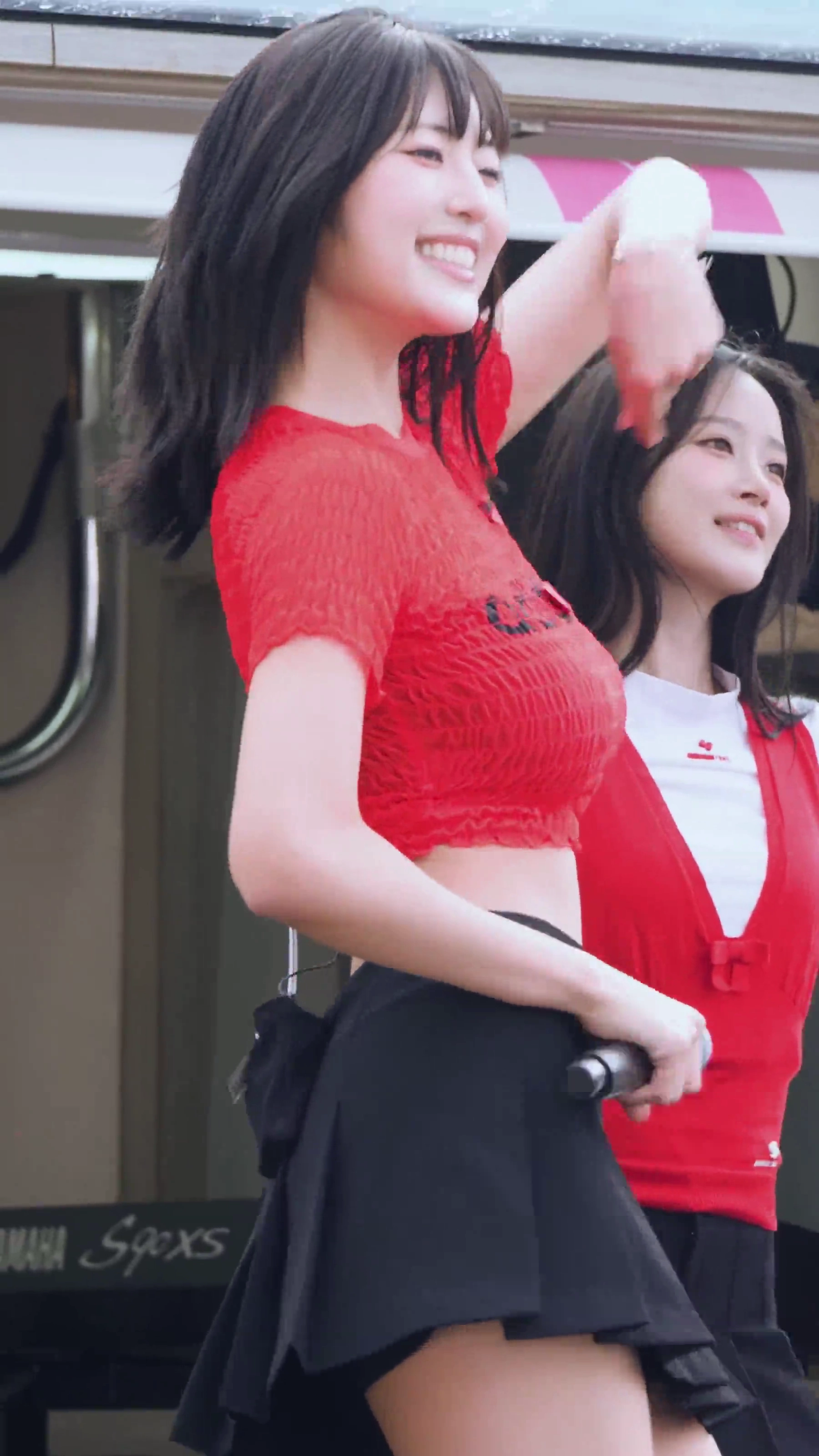 하이키 옐 가슴 쫀득하게 출렁이는 묵직 크롭티