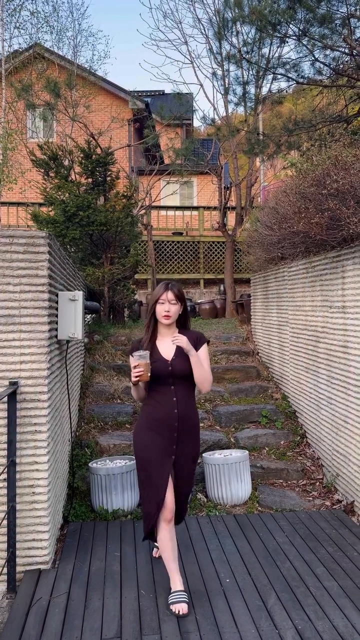 서안 꼭지 돌출 된 밀착 동탄미시룩 몸매