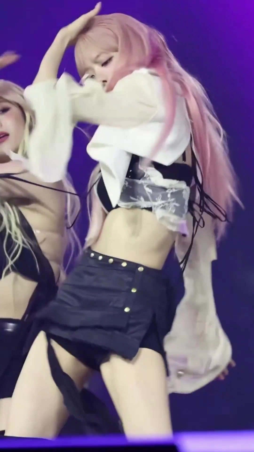 사쿠라 란제리룩 짧은 초미니입고 요염한 댄스