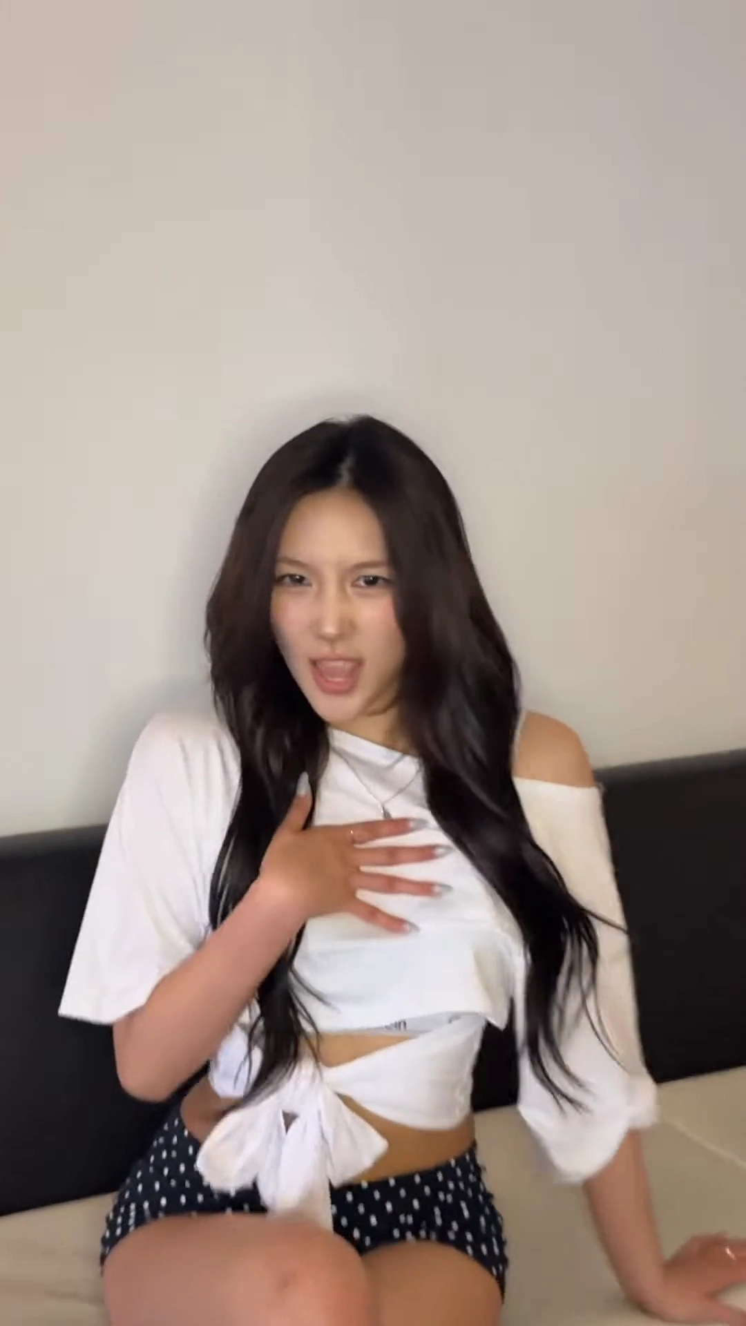 영파씨 연정 팬티급 핫팬츠 매끈한 허벅지 엉밑살