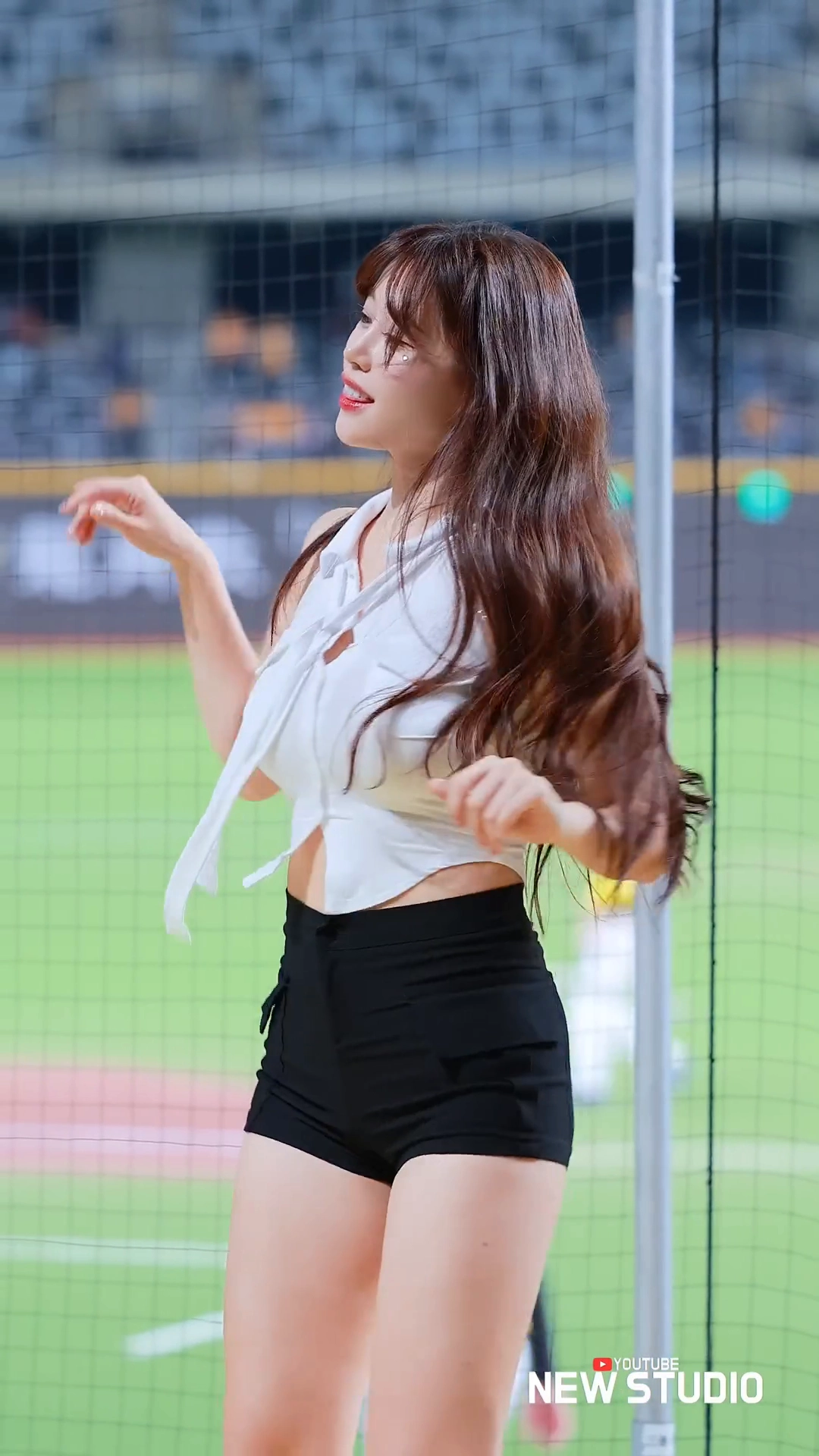 치어리더 김도아 카라 민소매 묵직한 가슴 레전드